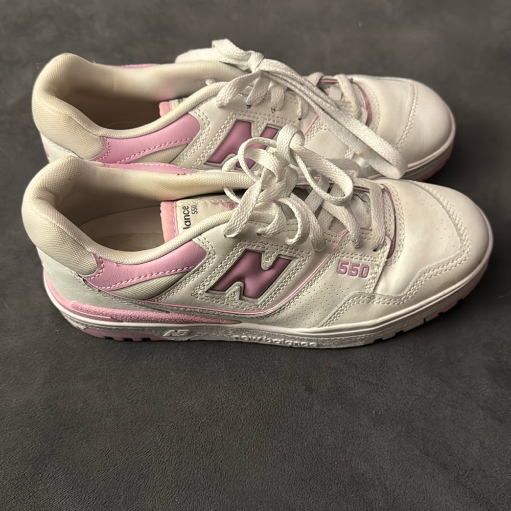 NEW BALANCE 550 Size 8.5